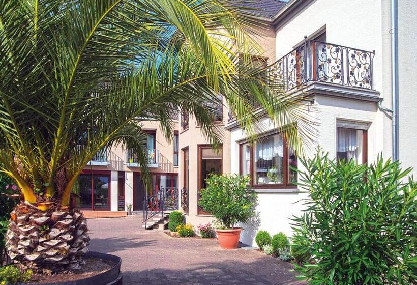 פנסיון Gästehaus Und Weingut Bernd Frieden