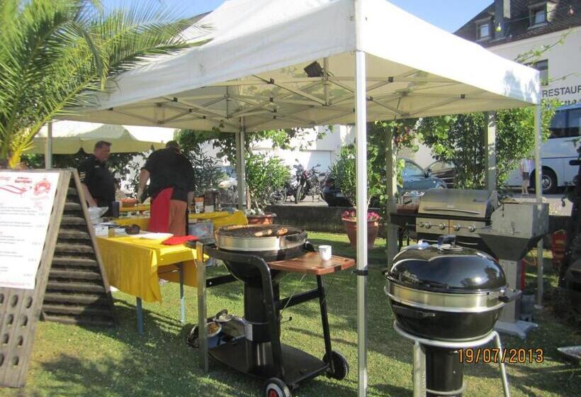 펜션 Gästehaus Und Weingut Bernd Frieden