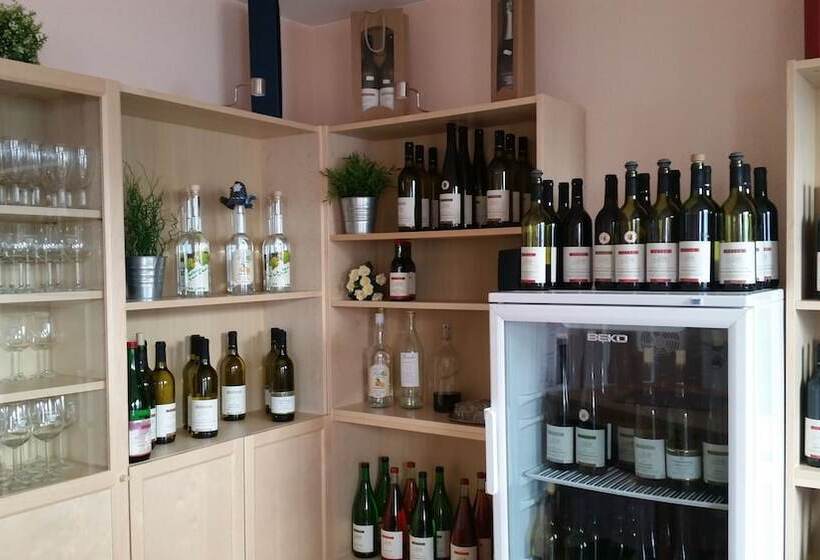 Пансион Gästezimmer / Weingut Peter