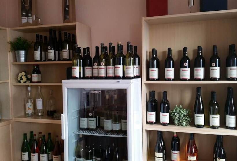 Пансион Gästezimmer / Weingut Peter