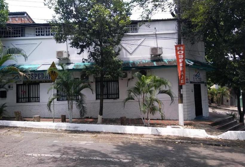 ペンション Hostal El Mohan