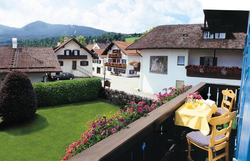 ペンション Kurbad Und Landhaus Siass