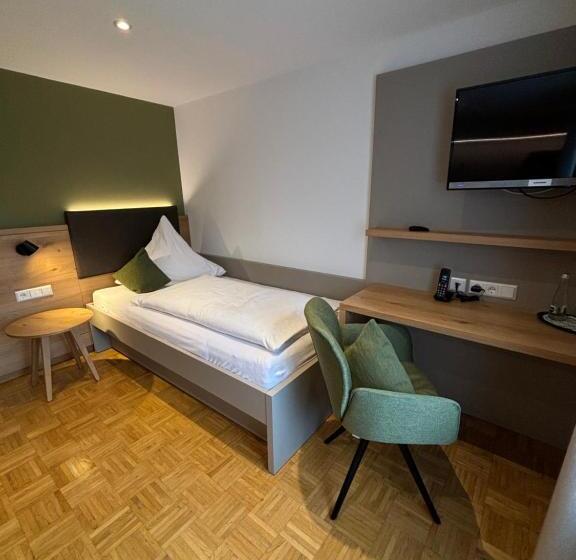 Пансион Landgasthaus Zur Linde, Neusatz