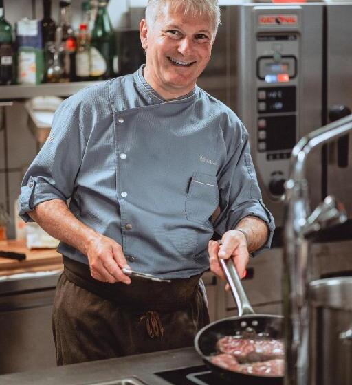 Пансион Landgasthaus Zur Linde, Neusatz