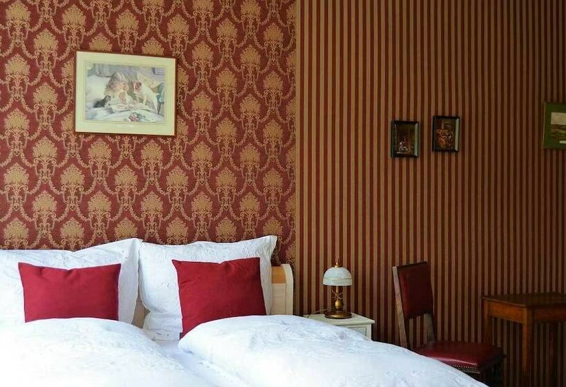 ペンション & Café Mohrenbrunnen