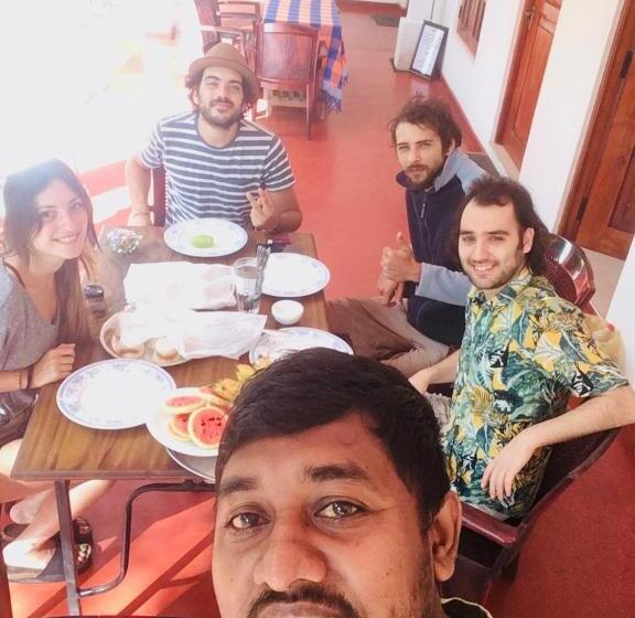פנסיון Punkalasa Tourist Lodge