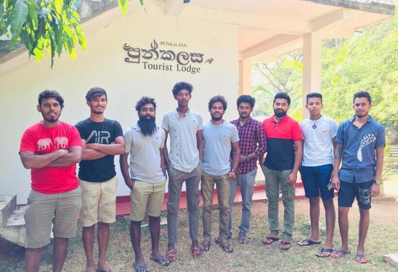 פנסיון Punkalasa Tourist Lodge