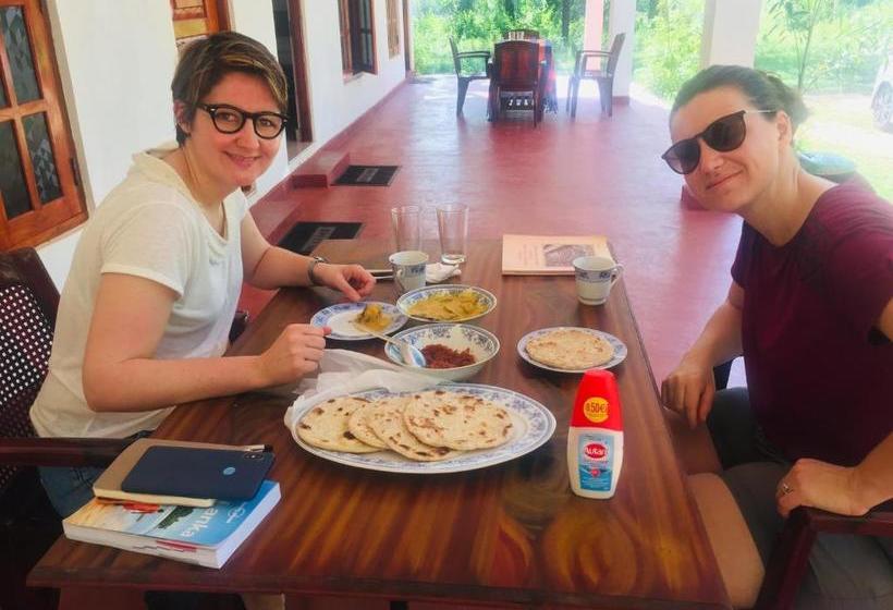 פנסיון Punkalasa Tourist Lodge