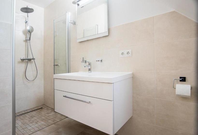 פנסיון Remise Thurn