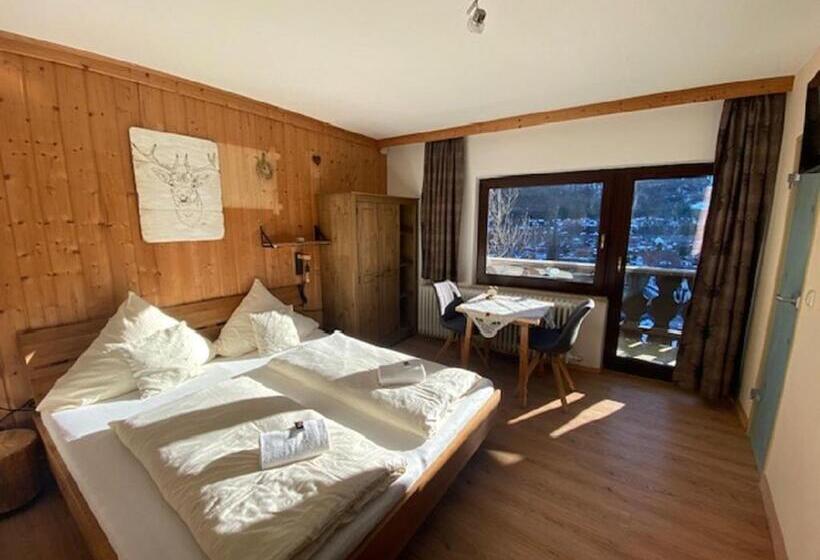 بنسيون Alpenappartements Schwalbennestl