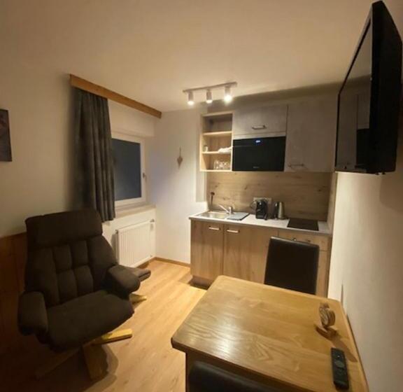 بنسيون Alpenappartements Schwalbennestl