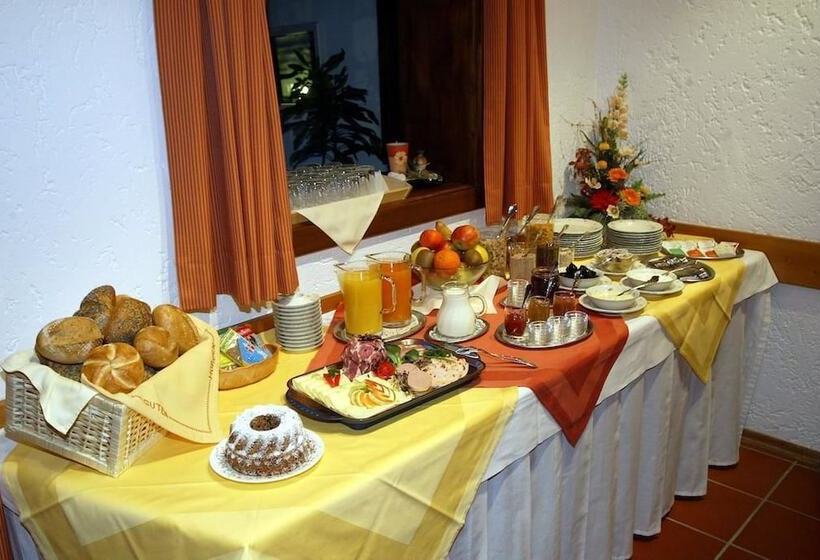 Pension St. Georg Mit Moststüberl