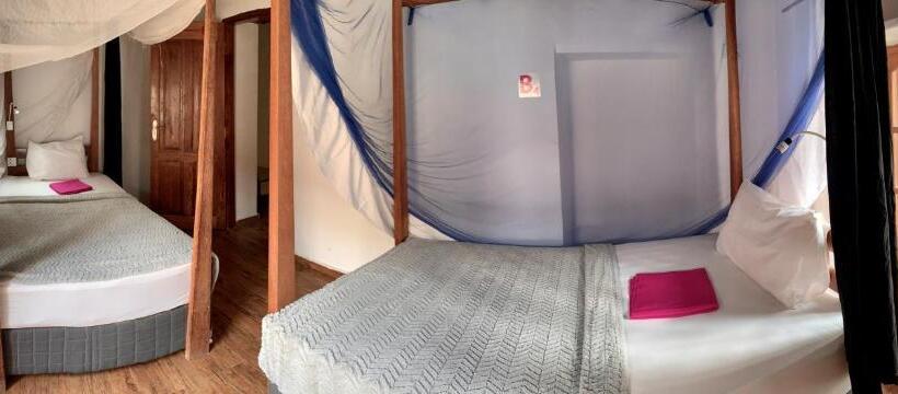 旅馆 Stone Town House