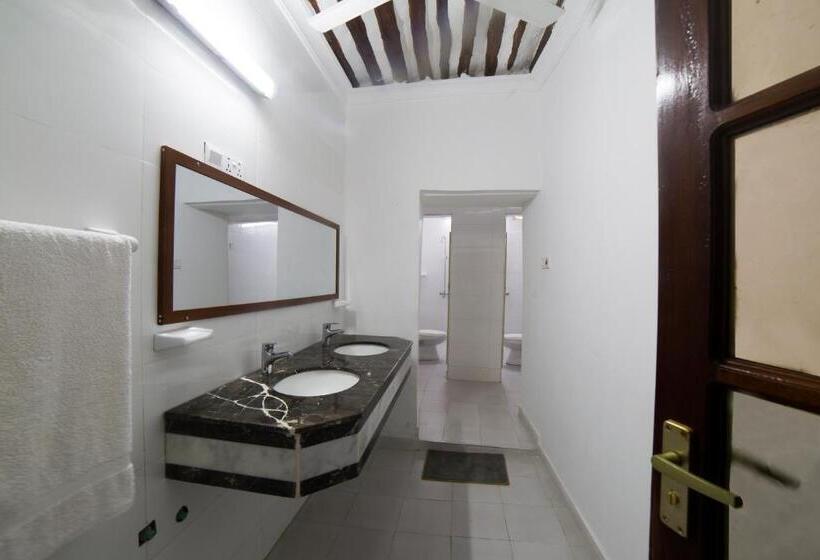 旅馆 Stone Town House