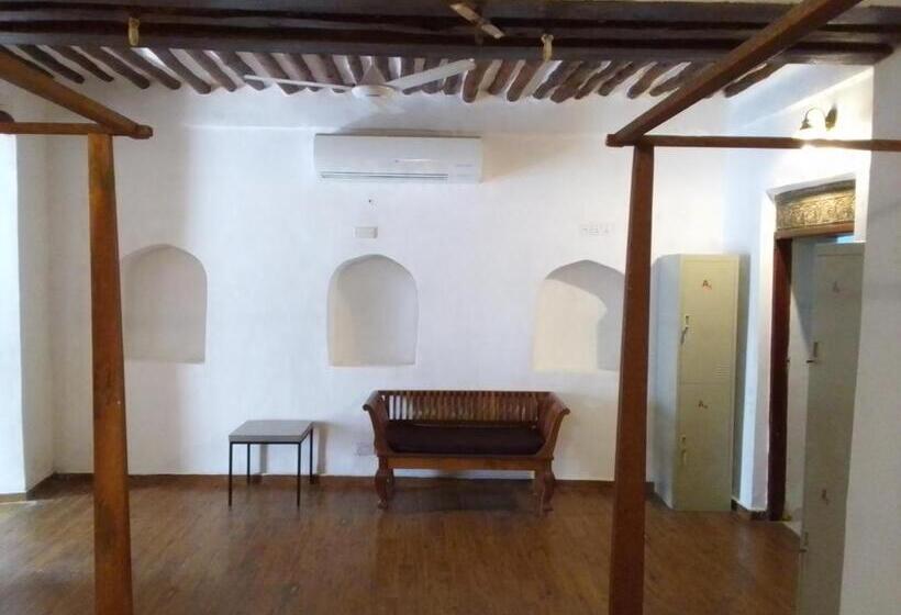 旅馆 Stone Town House