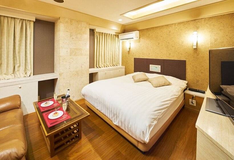 בית מלון כפרי Aqua Blue Yokosuka