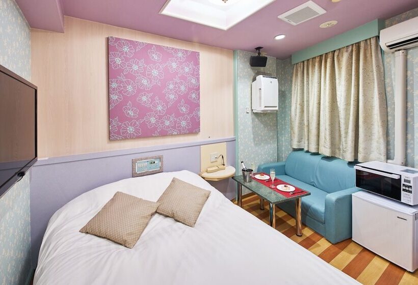 בית מלון כפרי Aqua Blue Yokosuka