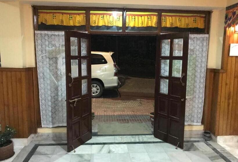 Отель Bluben Alpine