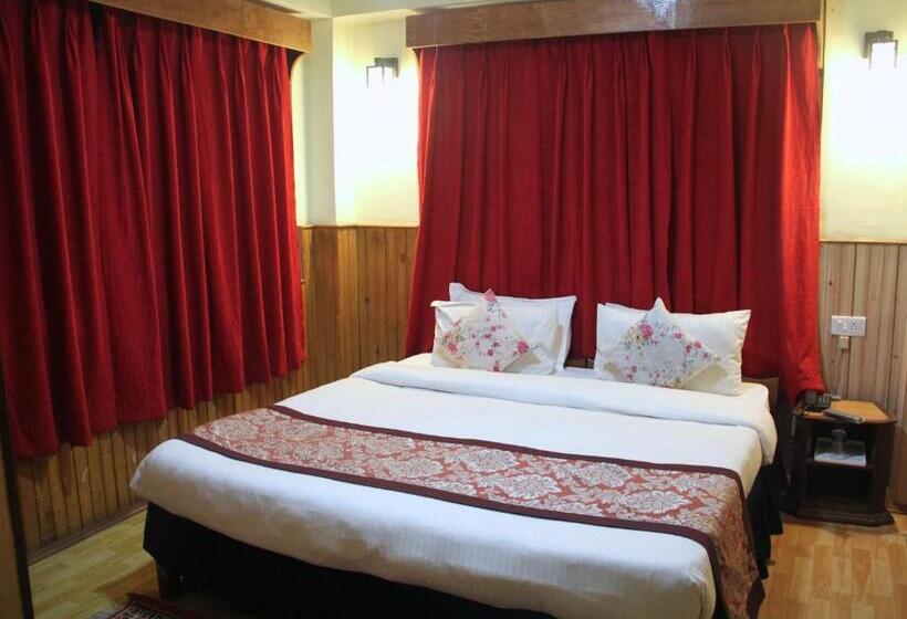 Отель Bluben Alpine