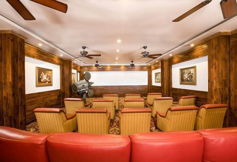 호텔 Mayfair Himalayan Spa Resort