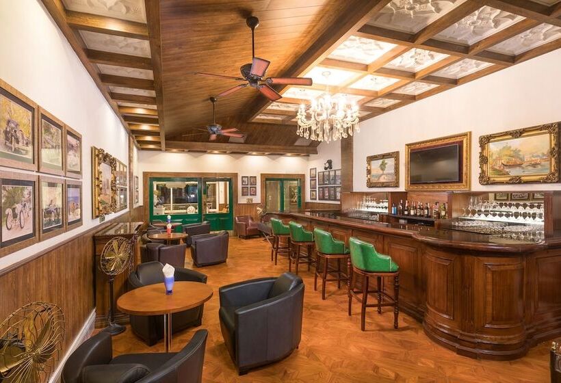 호텔 Mayfair Himalayan Spa Resort