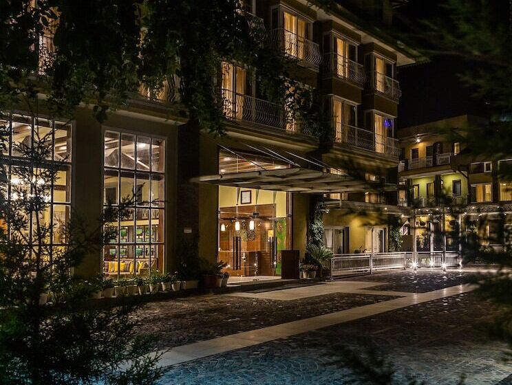 בית מלון כפרי The Fern Brentwood Resort, Mussoorie