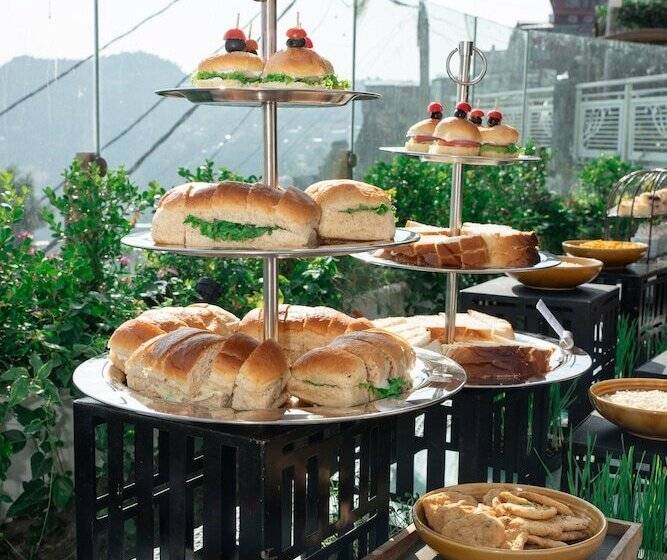 בית מלון כפרי The Fern Brentwood Resort, Mussoorie