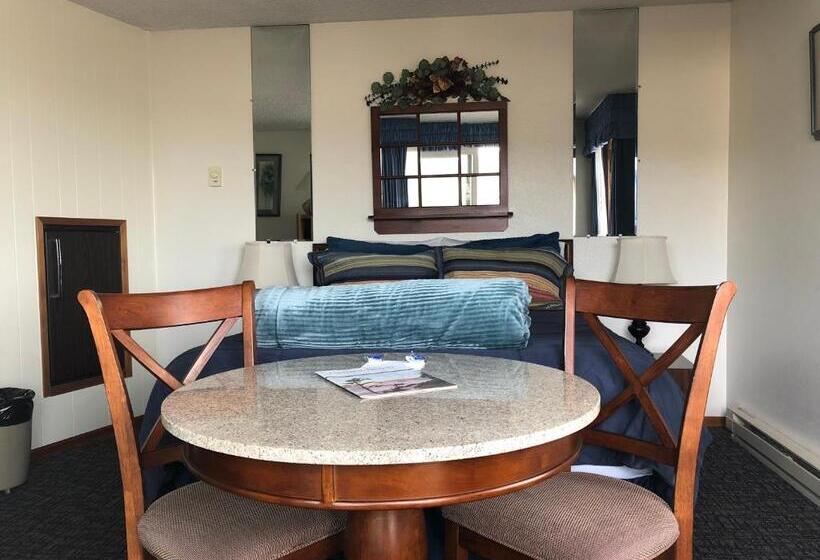 Отель Webb's Scenic Surf