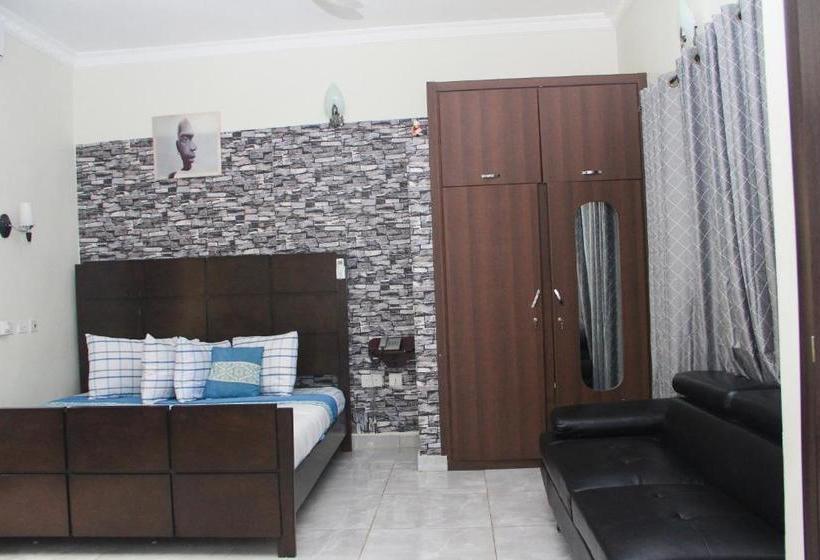 پانسیون 3a S Guest House