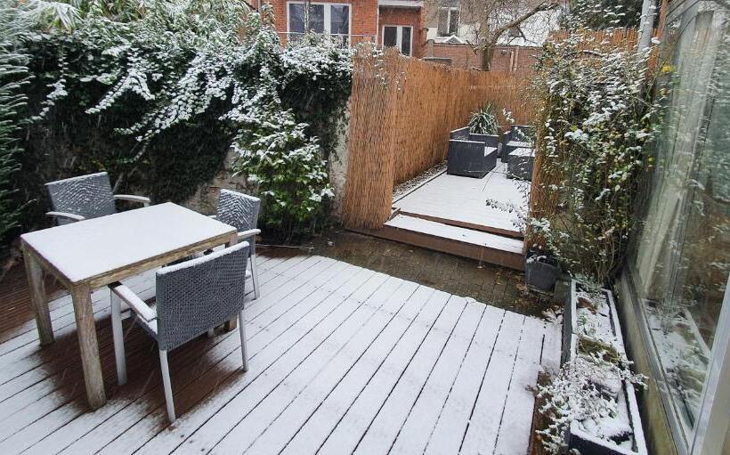 פנסיון Albert   Rooms