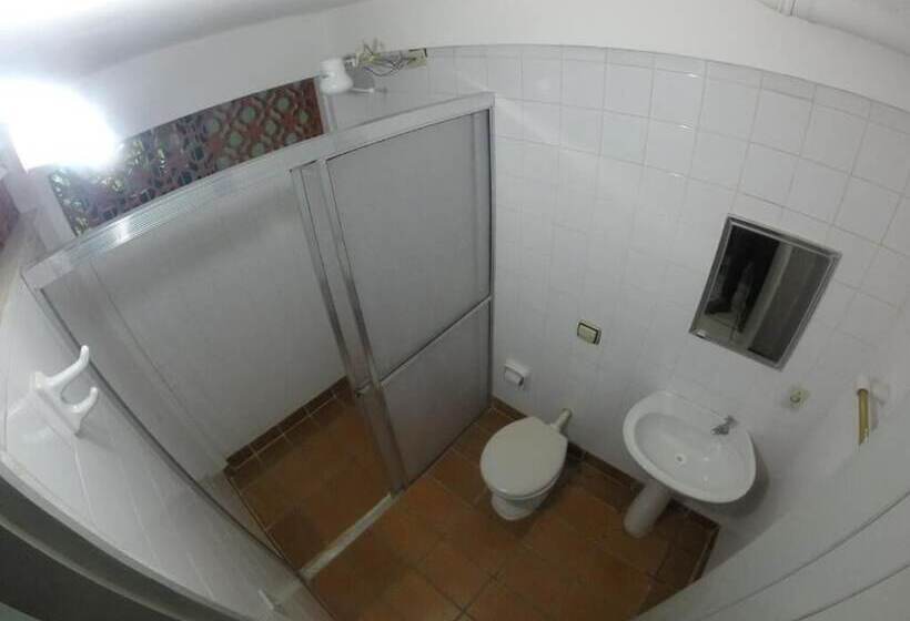 Пансион Down The River Hostel