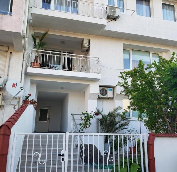 بنسيون Guest House Evtimov