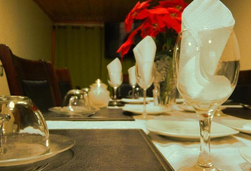 Pension Hostal Plaza Maule