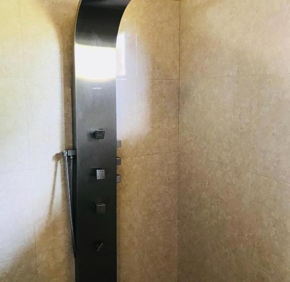 פנסיון Neli Guests House