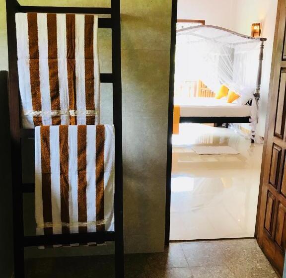 פנסיון Neli Guests House