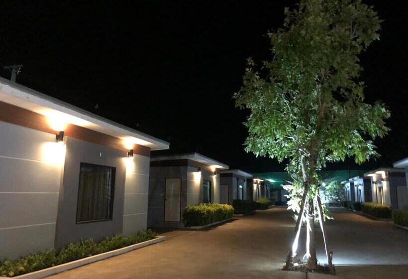 膳宿费 Relax Resort