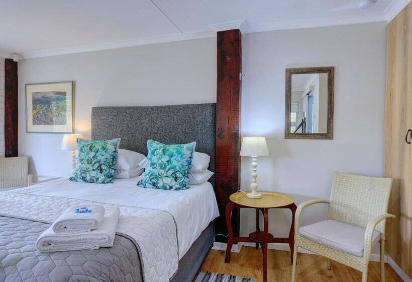 پانسیون Riverview