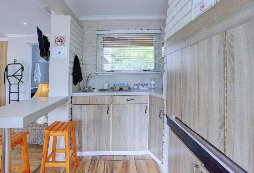 پانسیون Riverview