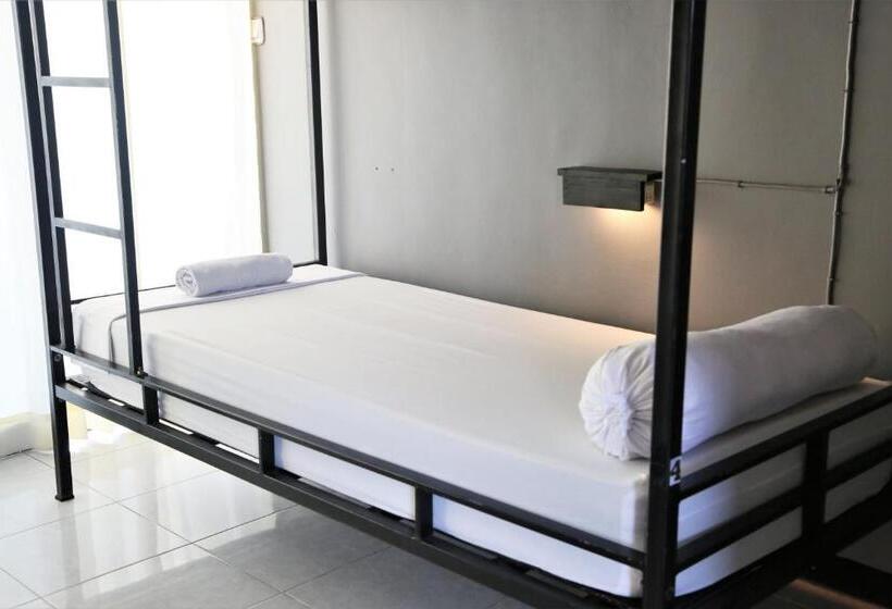 ペンション Sultans Of Swell Uluwatu Bali