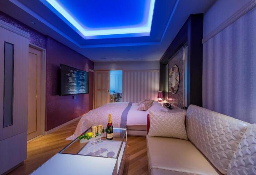 W Avanza W Group Hotels And Resorts