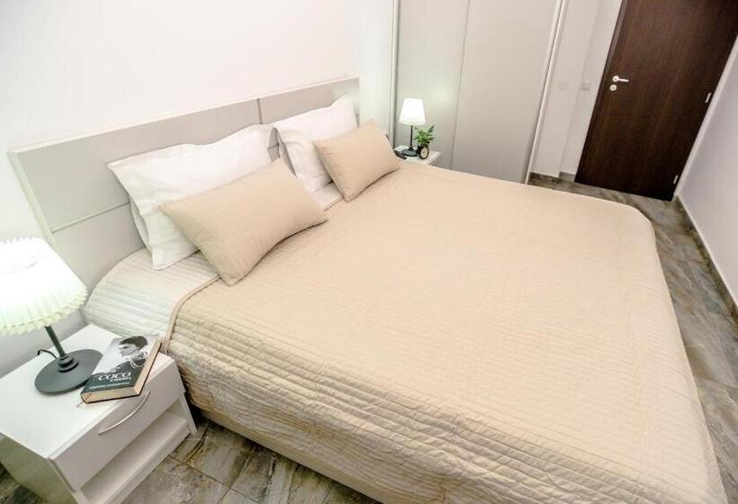 Conceptht Regim Hotelier