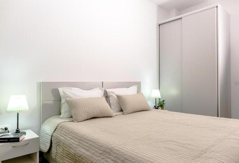 Conceptht Regim Hotelier