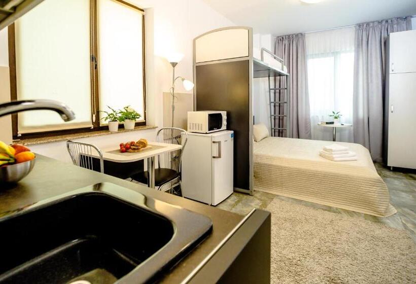 Conceptht Regim Hotelier