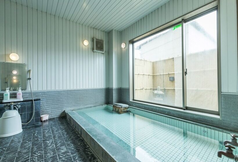 فندق Isesaki East