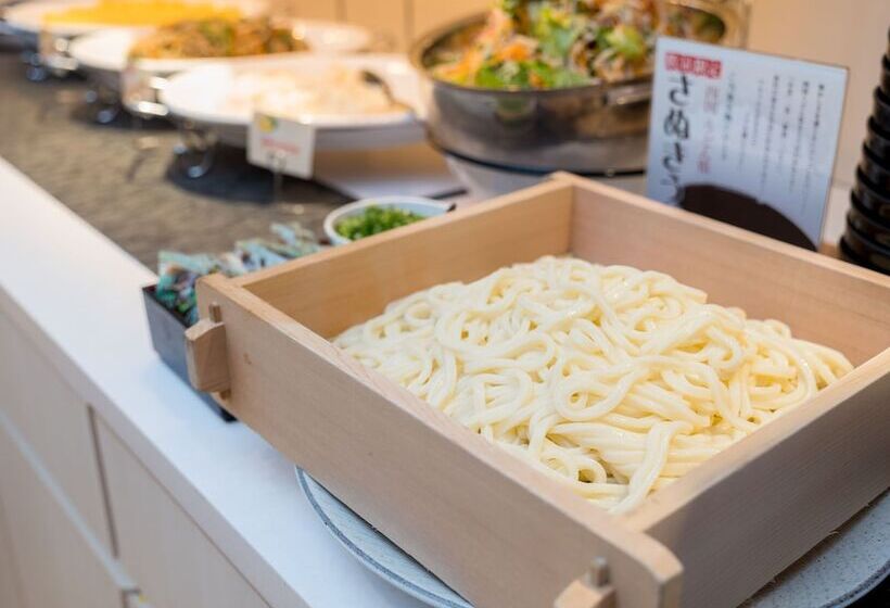 Super Hotel Takamatsu Tamachi