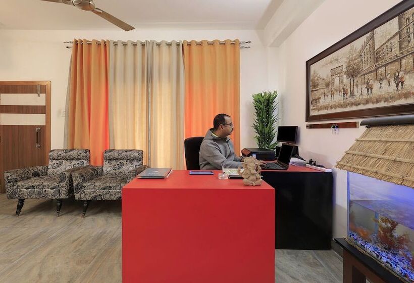 Отель Treebo Umal Homestay Ganeshguri