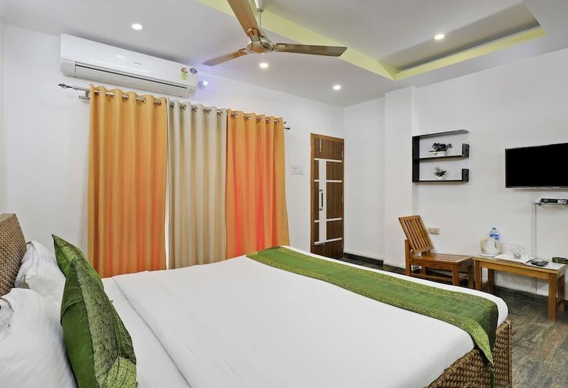 Отель Treebo Umal Homestay Ganeshguri