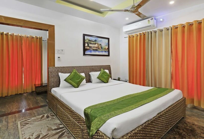 Отель Treebo Umal Homestay Ganeshguri