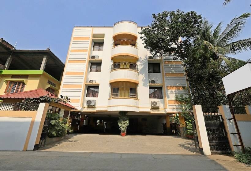 Отель Treebo Umal Homestay Ganeshguri