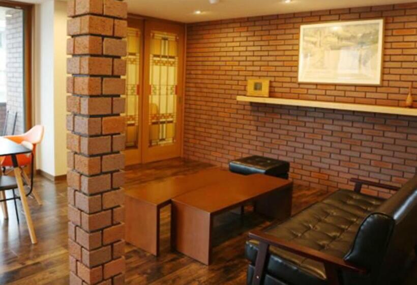 בית מלון כפרי Wright Style